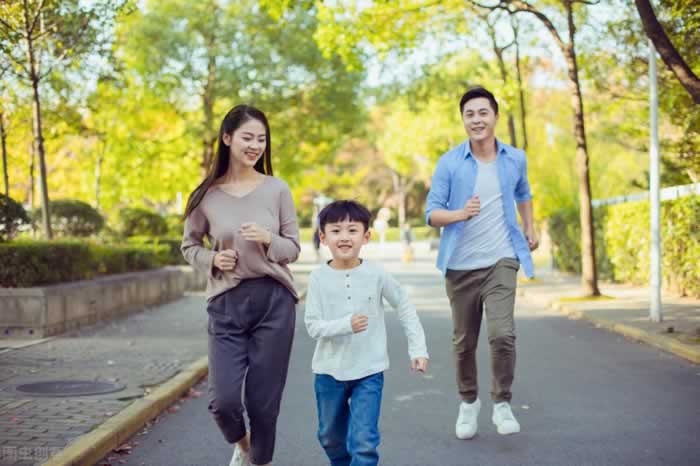 明白这些道理以后，你可以马上挽救游戏成瘾的老公-挽忆情感