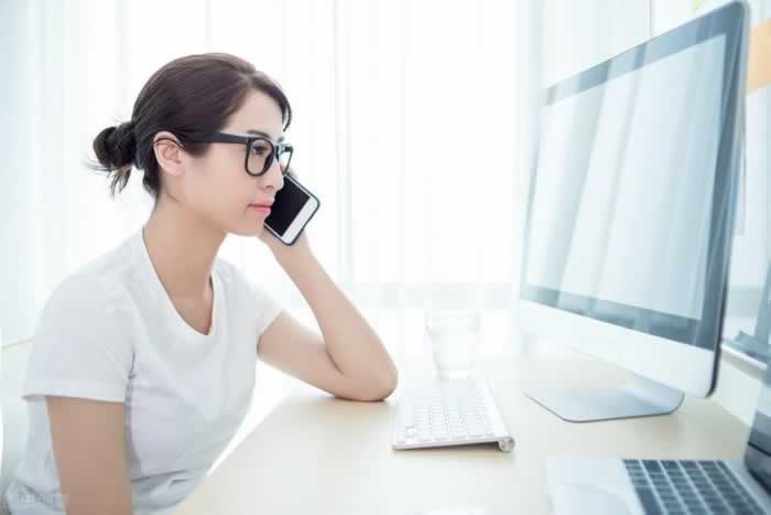 当下的力量：做一个现实的女人总要好过做一个痛苦的女人_嘉待情感