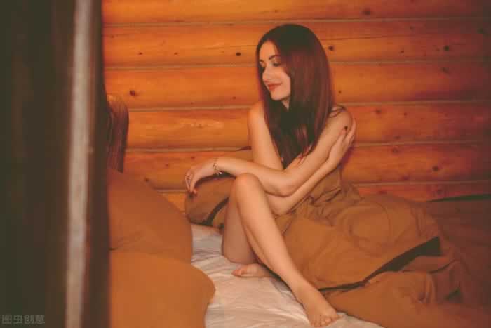 为什么当了家庭主妇，感情容易破裂？_嘉待情感