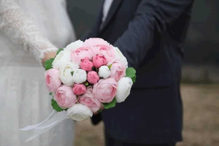 “看完准婆婆的朋友圈后，我取消了婚礼”_嘉待情感