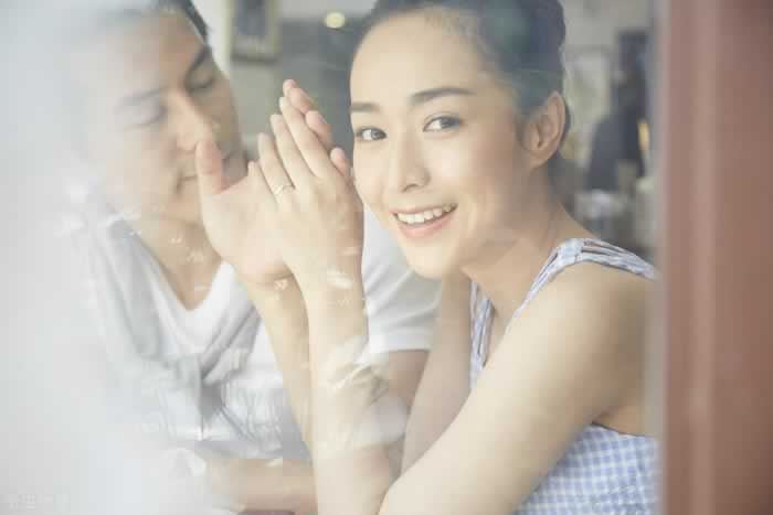 结婚后，又遇到真爱，女人该为婚外情人结束婚姻吗 ？-挽忆情感