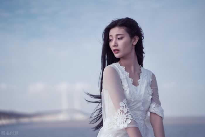 最好的爱情是：先爱自己，再爱别人；你若盛开，蝴蝶自来_嘉待情感