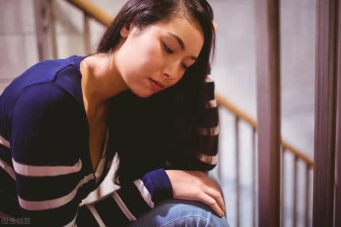 女人心死了，不会吵闹，只会默默离开_嘉待情感