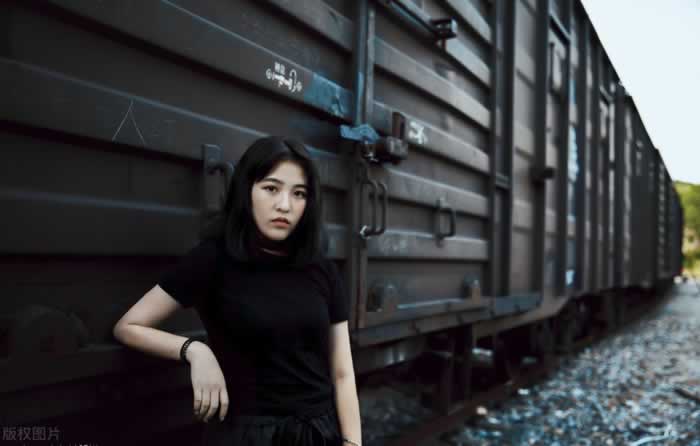 女人心死了，不会吵闹，只会默默离开_嘉待情感