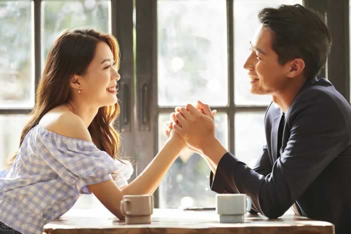 女性心理学：女人婚外有“情”的4种类型，你属于哪一种？_嘉待情感