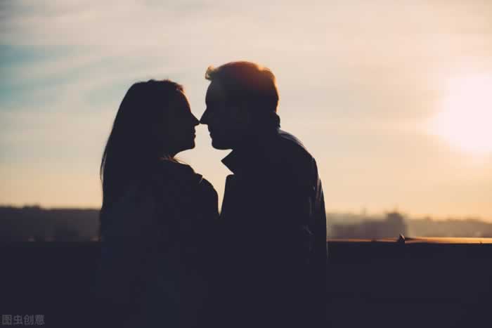 婚姻变成了“凑合”？牢记这3个秘诀，夫妻间会越来越甜蜜-挽忆情感
