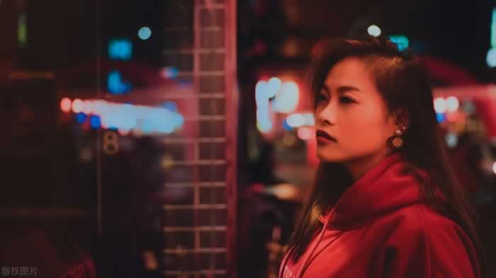 男人不回你消息怎么办：“冷处理”三原则，女人越冷，男人越爱_嘉待情感挽回