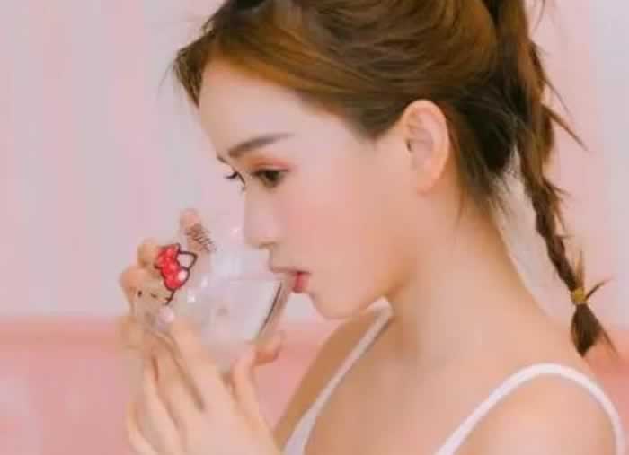 老实男人，会讨女人喜欢吗？先端正这四个态度_嘉待情感
