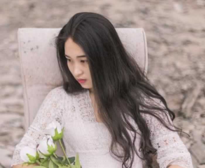 比起“我爱你”，女人更喜欢听的，是这几句话_嘉待情感