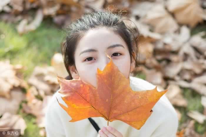 女人要想过的好，一定要多花一些精力来装扮自己_嘉待情感
