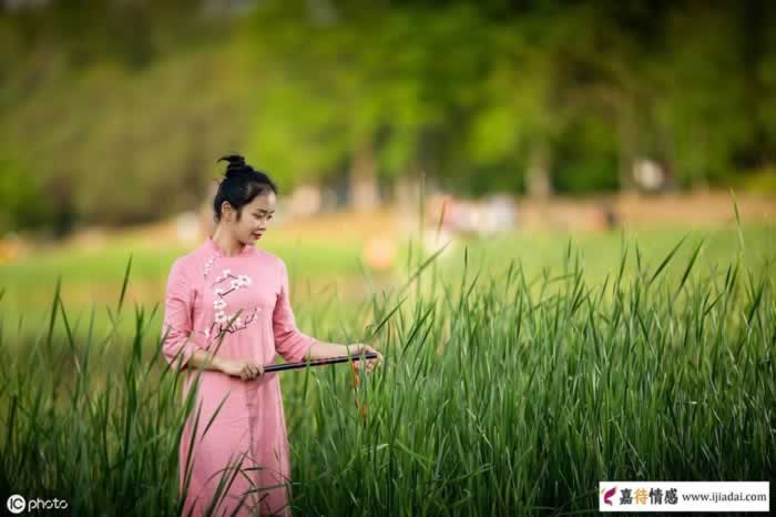 我看了一篇恋爱教程后，把心仪的男生给“套路”跑了_嘉待情感