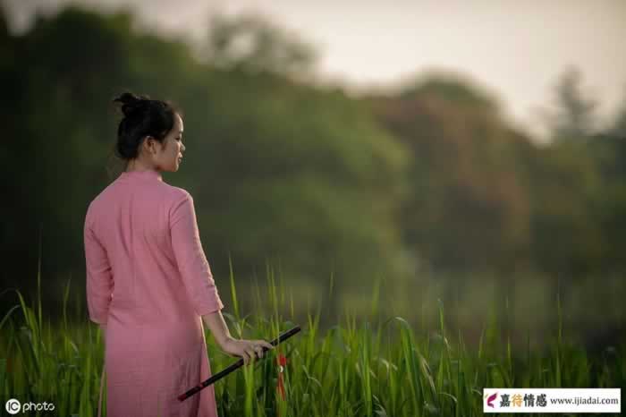 我看了一篇恋爱教程后，把心仪的男生给“套路”跑了_嘉待情感