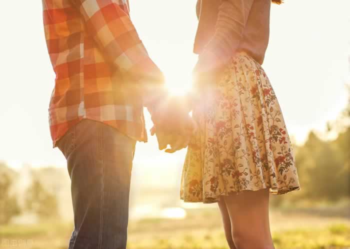 老公出轨有外遇了，妻子怎么挽救婚姻？-挽忆情感