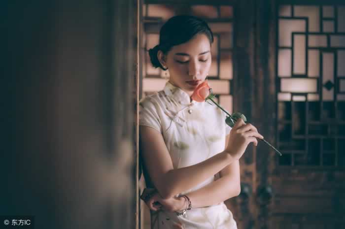 最打动男人的是女人的“柔”，学会这几招激起男人的爱怜和保护欲_嘉待情感挽回