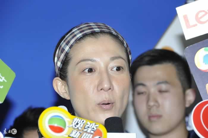 这个母亲“有毒”，拥有这样的母亲该哭还是该笑？-挽忆情感