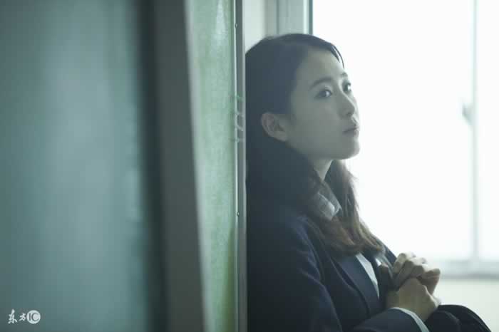 他出轨、打女人说他最爱的就是我，我该不该和他继续？-挽忆情感