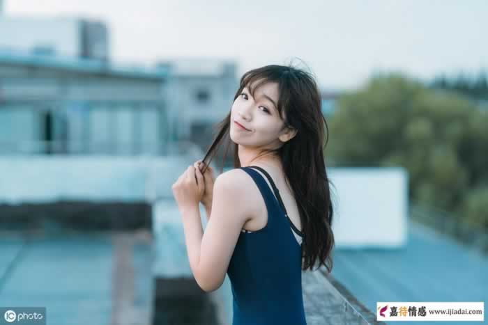 一个有钱，一个有颜值，两个女人你会怎么选？男人也一样现实_嘉待情感挽回