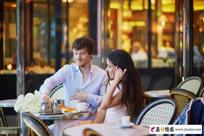 女生从不主动发微信，但是一直都会回微信，这样是什么意思？_嘉待情感