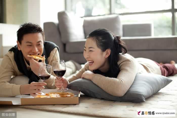 追女生的四个正确要点，让她成为你的女朋友_嘉待情感
