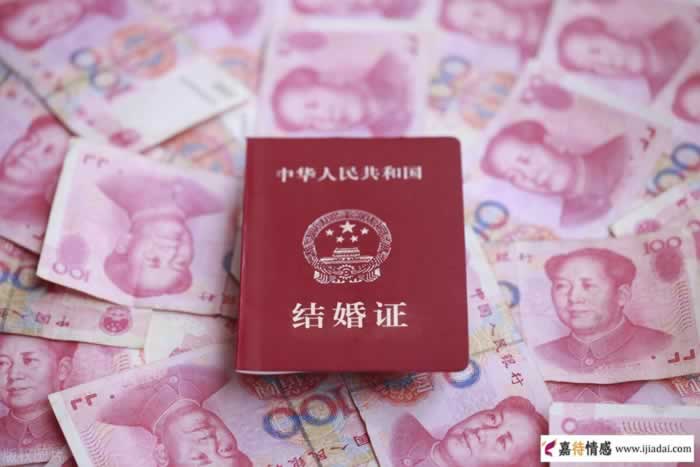 36岁美女要20万“天价彩礼”，男友回击一句话，网友：刺痛心-挽忆情感