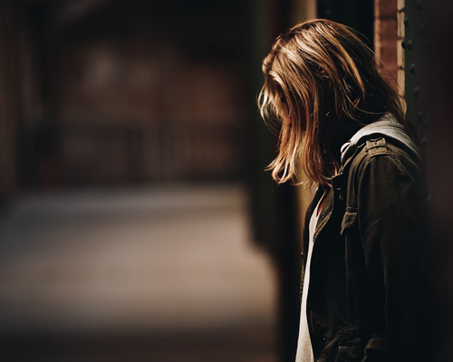 一位男朋友总是聊骚的女孩的求助经历，嘉待真实咨询案例